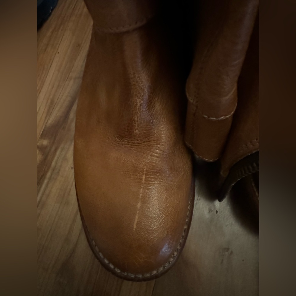 Beautiful leather boots size 7